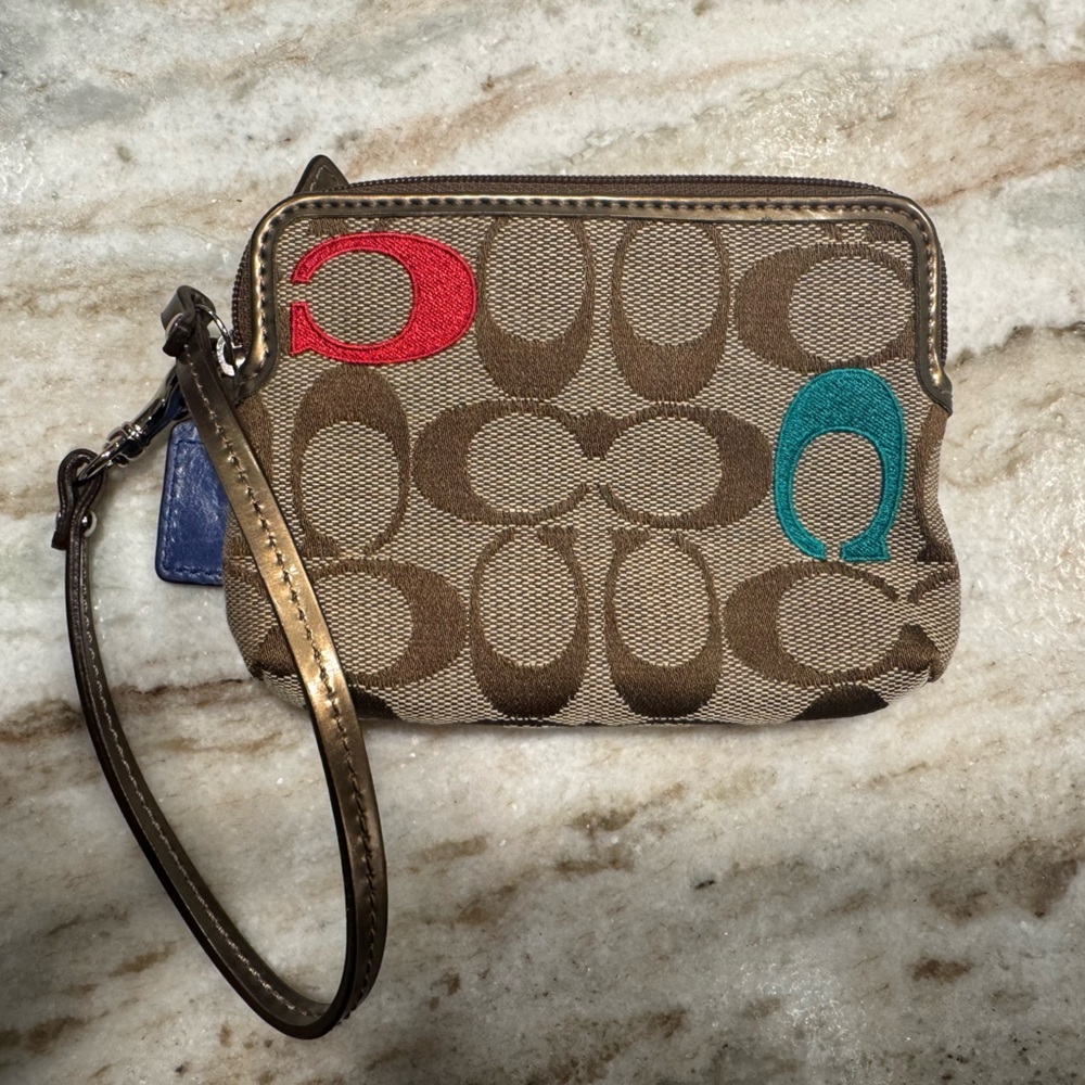 Coach Poppy Wristlet with colorful Accent Cs and bronze handle - Picture 4 of 8